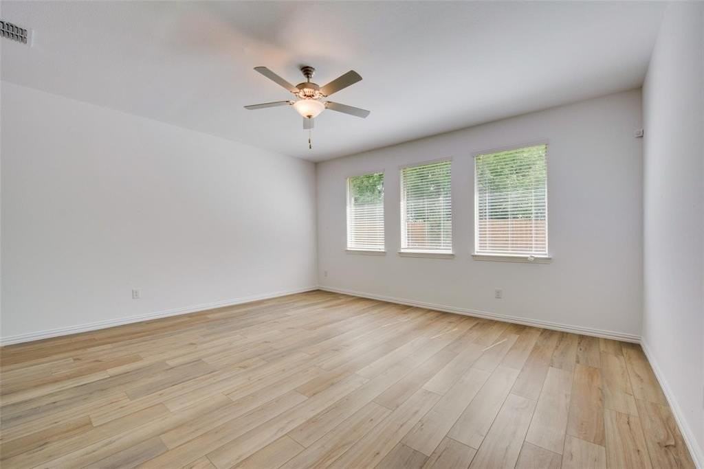 1713 Roadrunner Dr - Photo 6 of 22