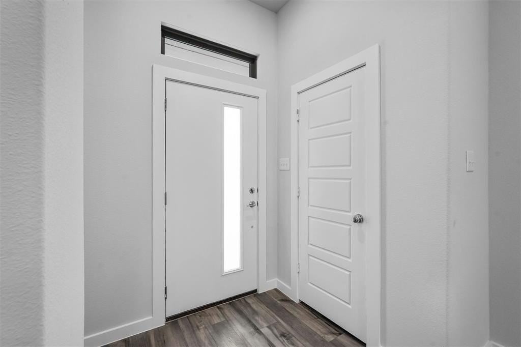 3906 Monticello Dr - Photo 4 of 40