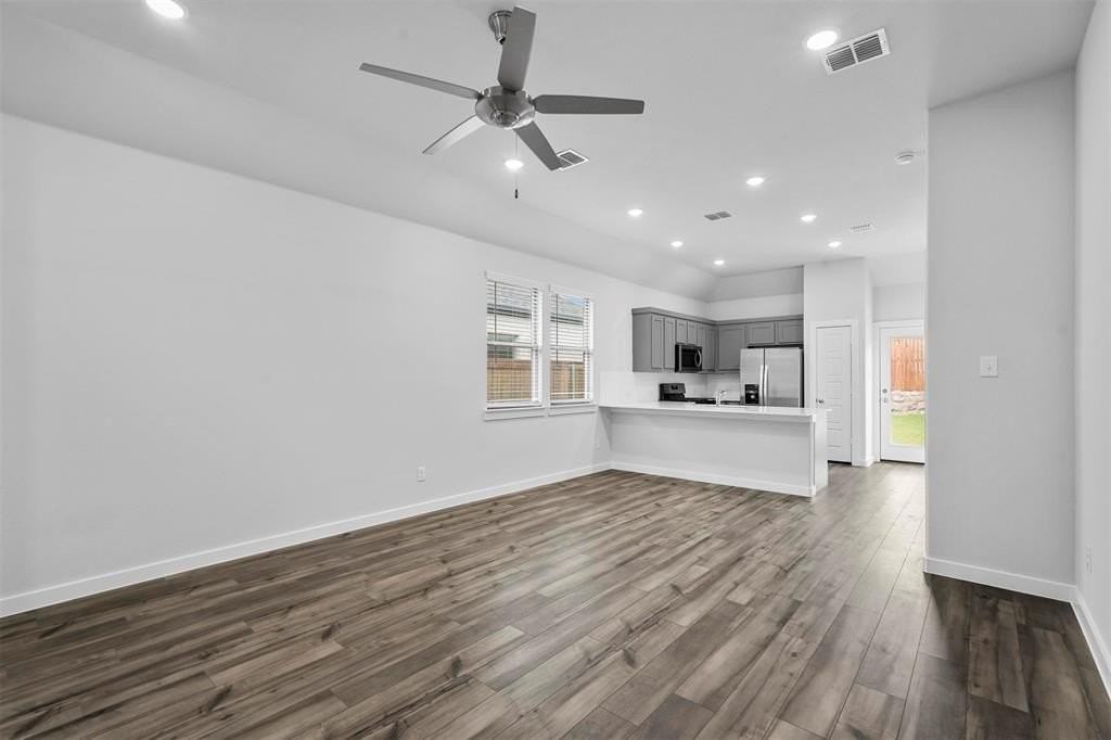 3906 Monticello Dr - Photo 6 of 40