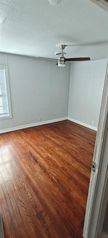 2532 Ryan Ave - Photo 6 of 8