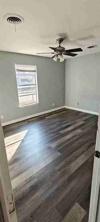 2532 Ryan Ave - Photo 7 of 8