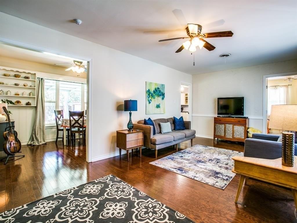 603 Devonshire Dr - Photo 4 of 23