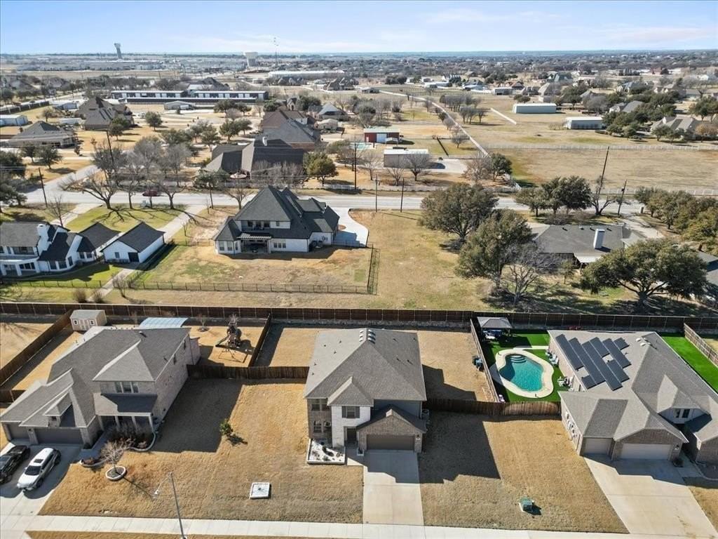 13217 Ridings Dr - Photo 3 of 40