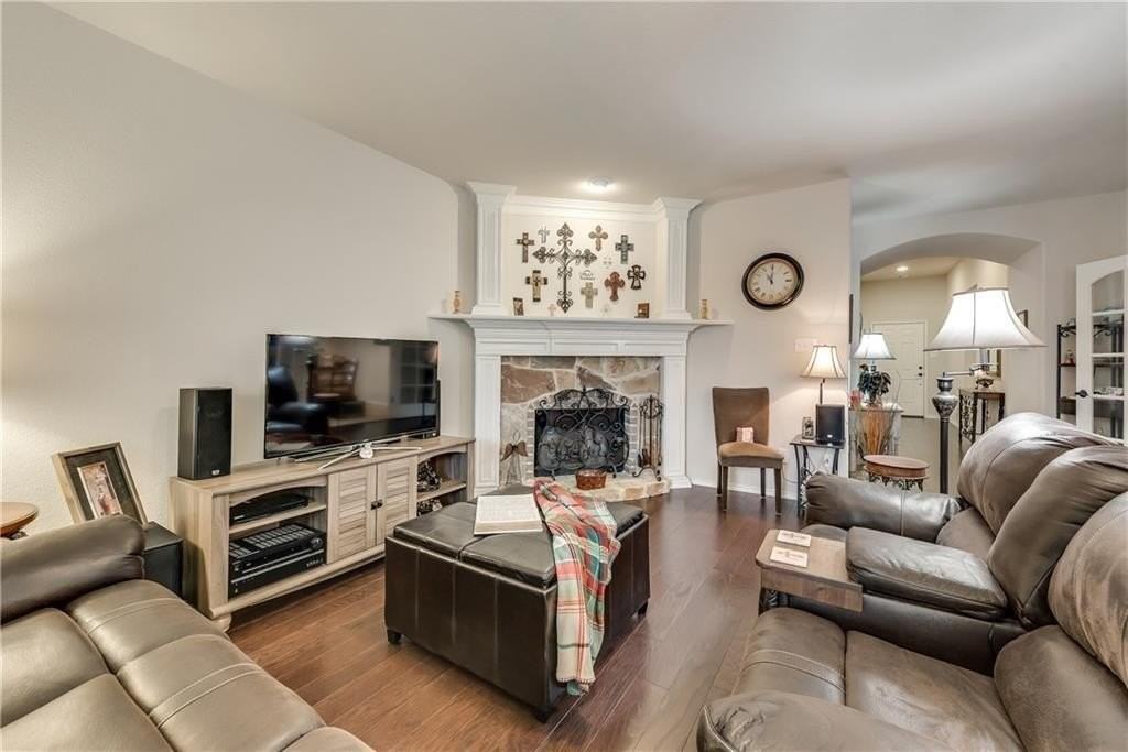 2019 Enchanted Rock Dr - Photo 4 of 17