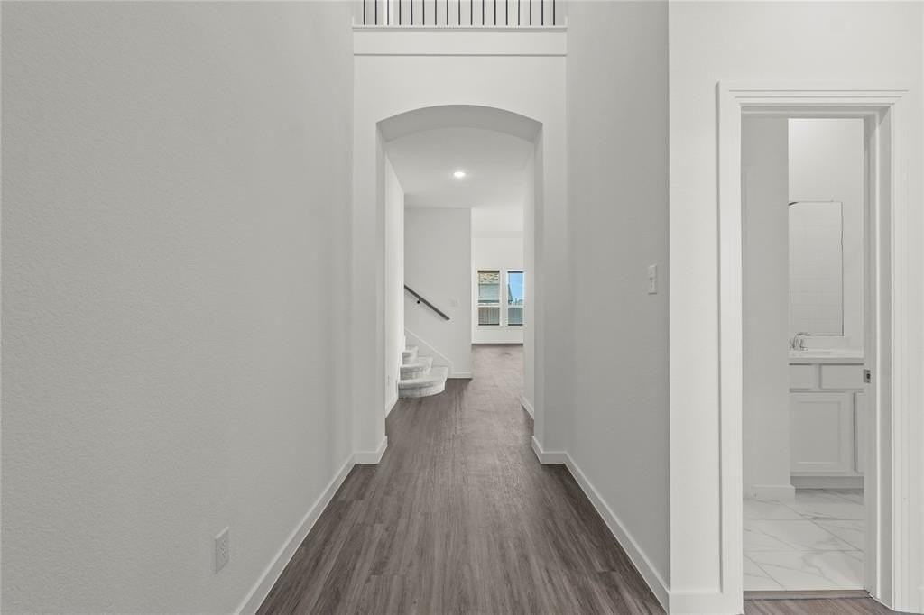 1805 Lockhart Dr - Photo 2 of 22