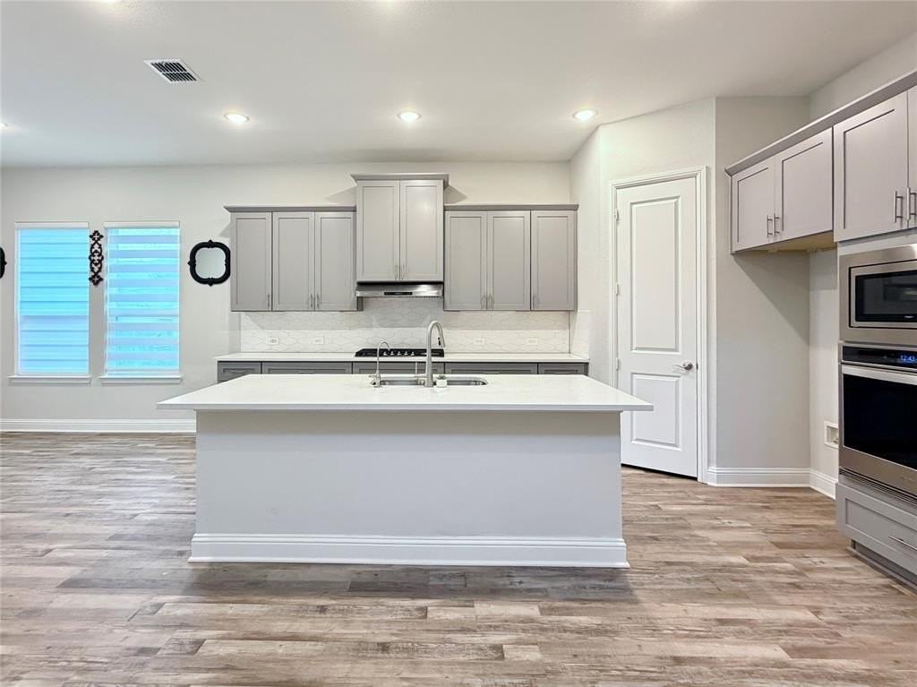 10756 Prairie Rose Rd - Photo 5 of 29