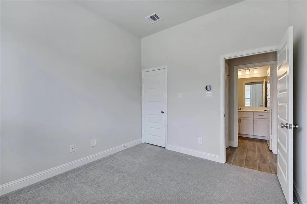 5410 Depot Dr - Photo 5 of 19