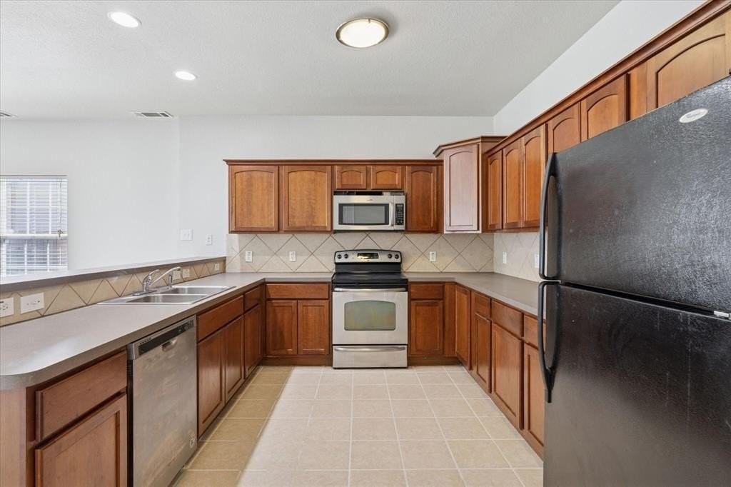 468 Castleridge Dr #A - Photo 4 of 15