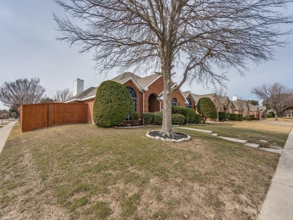 8017 Ship St - Photo 2 of 26