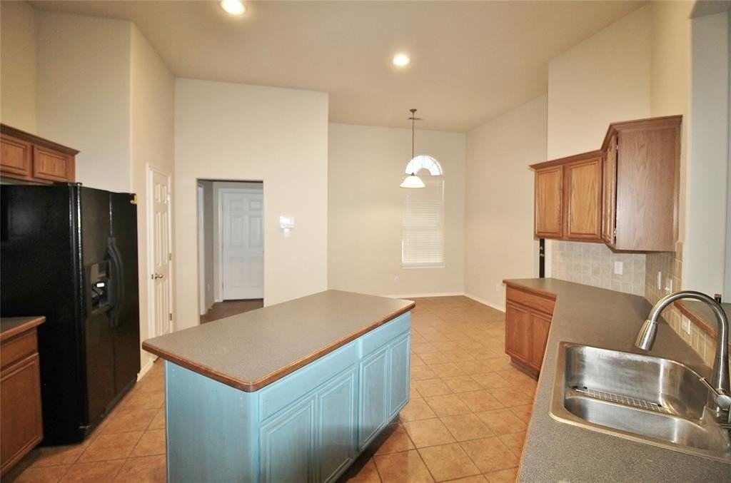 314 Cascade Dr - Photo 4 of 24