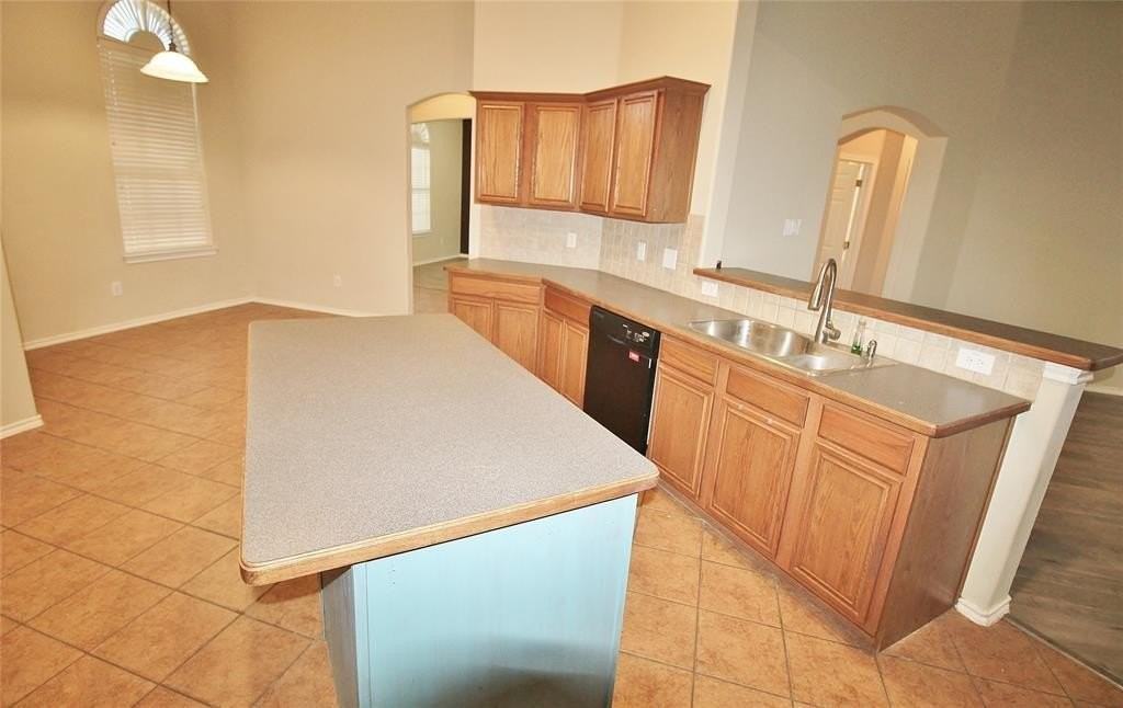 314 Cascade Dr - Photo 5 of 24