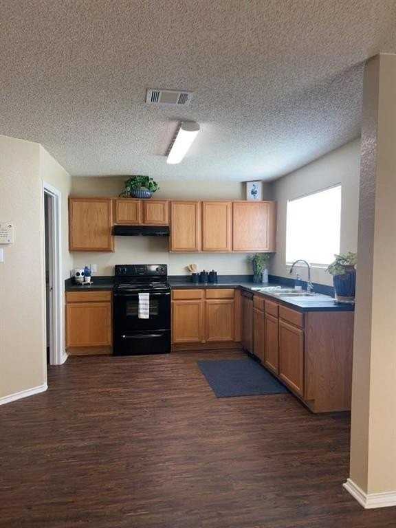 1836 Vineridge Ln - Photo 6 of 16