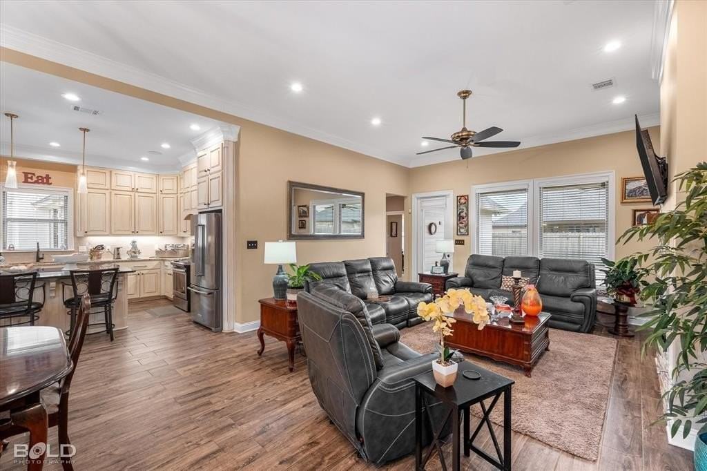 5118 Tensas Dr - Photo 6 of 36