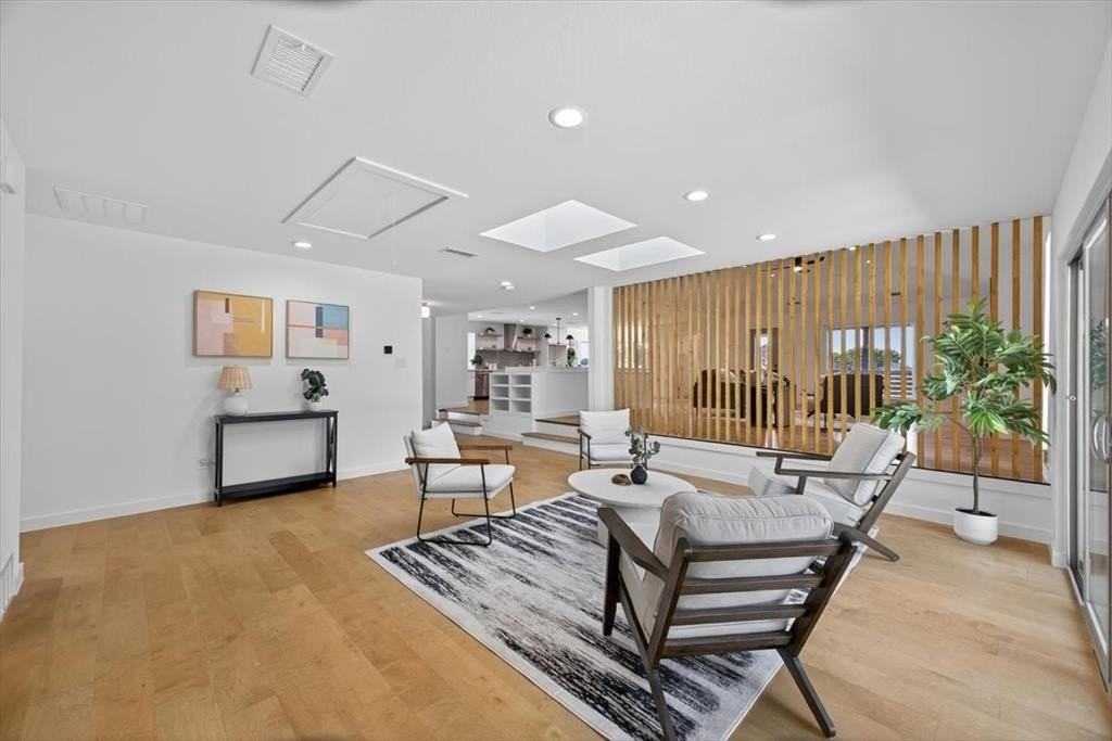 250 Oak Hill Dr - Photo 4 of 24