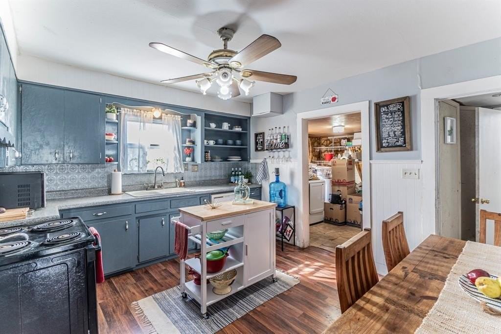 1605 Franklin St - Photo 5 of 25