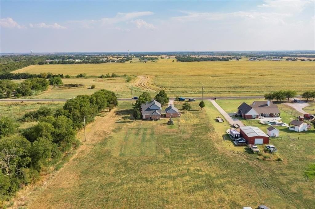 6135 Fm 547 - Photo 2 of 15