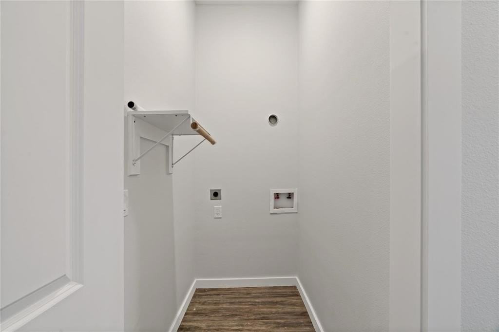 1411 10th St Ne - Photo 6 of 12