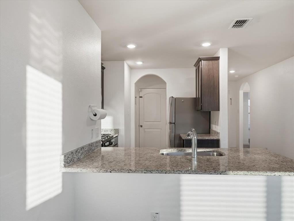 3083 Chillingham Dr - Photo 5 of 20