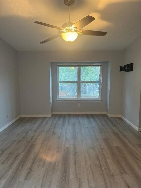 1322 Wildflower Ct - Photo 4 of 8