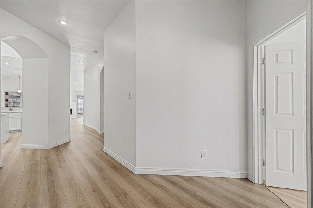 6212 Crestmont Ln - Photo 7 of 18