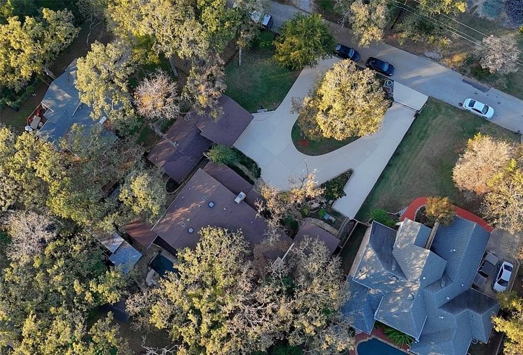 2821 Dove Pond Dr - Photo 4 of 40