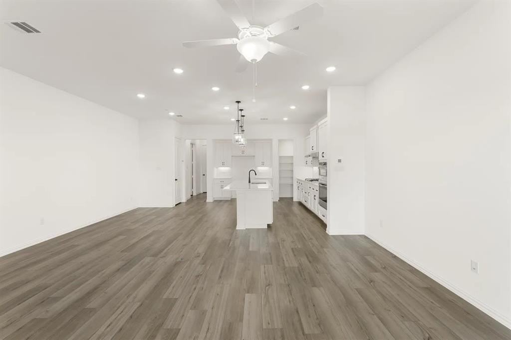 1189 Doris May Dr - Photo 7 of 26