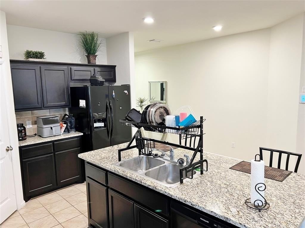 720 Watson Way - Photo 4 of 12