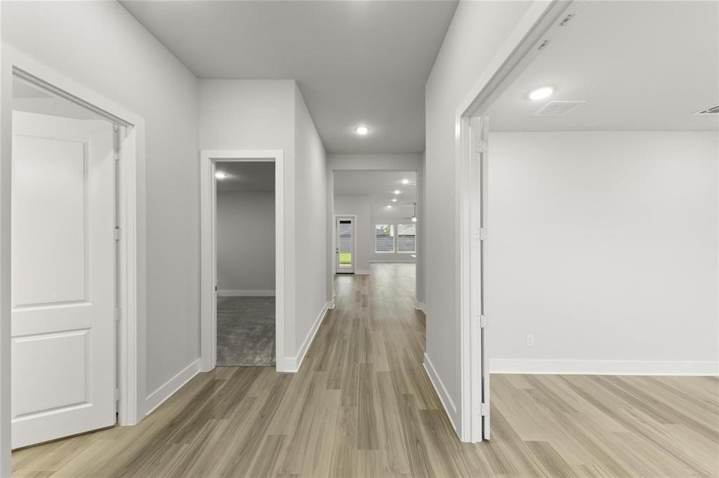 653 Begonia Way - Photo 3 of 20