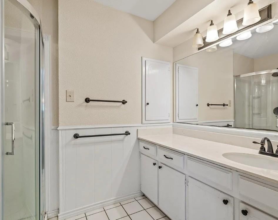 439 W Main St - Photo 6 of 12