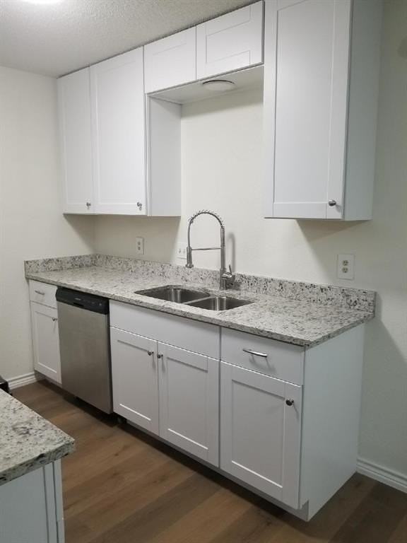 7509 April Ln - Photo 3 of 14