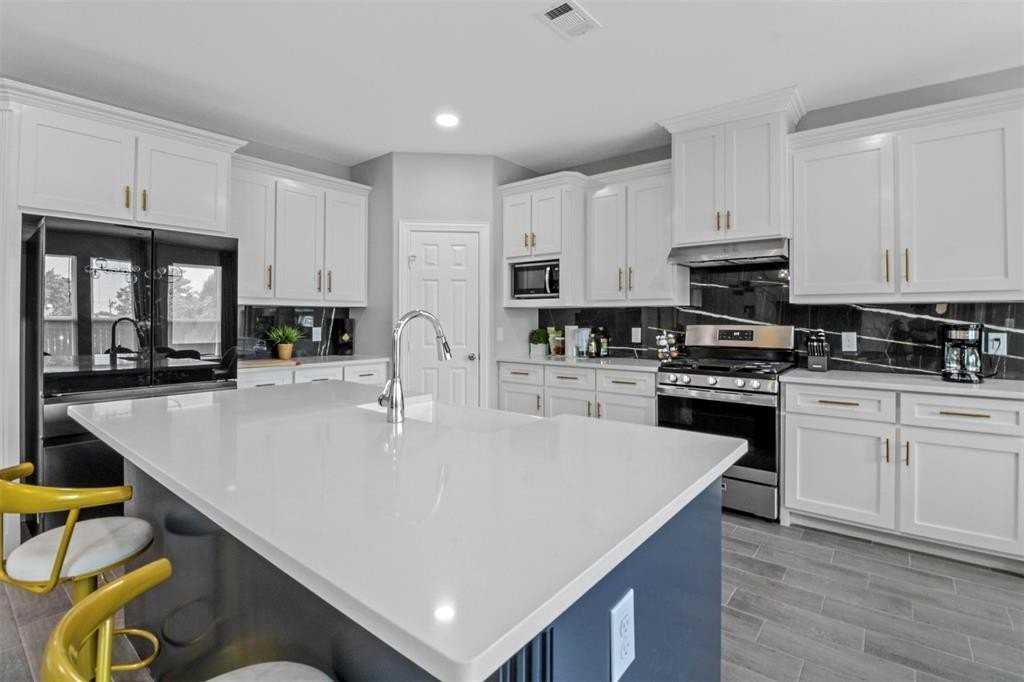 610 Parker Cir - Photo 5 of 28