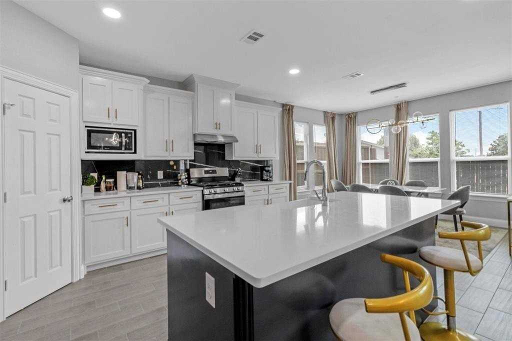 610 Parker Cir - Photo 6 of 28