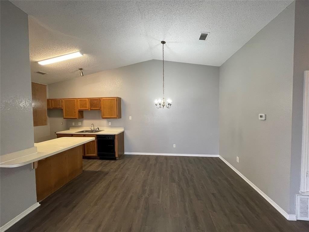 1722 Carrington Dr - Photo 6 of 12