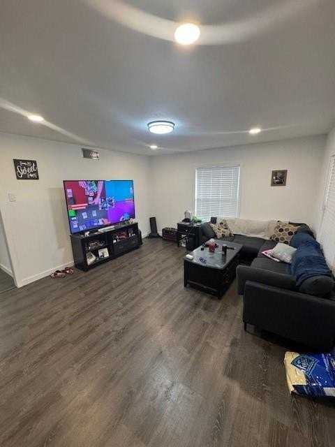 1133 Burger St - Photo 3 of 18