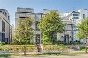 featured image of 6141 Preserve Dr