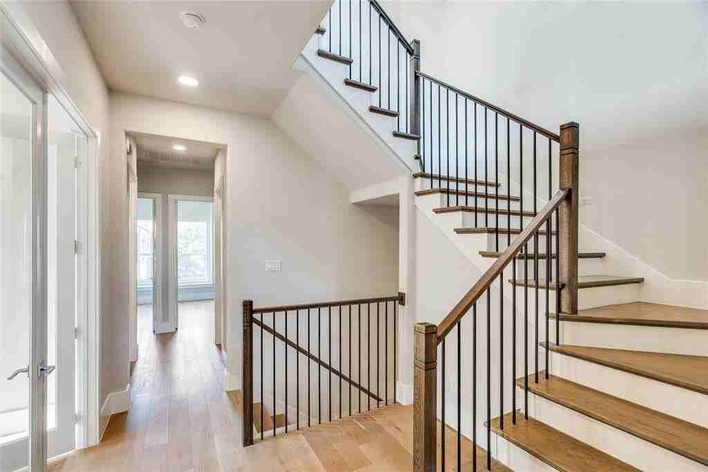 6141 Preserve Dr - Photo 2 of 25