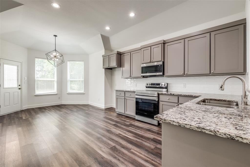 2918 Morgan Dr - Photo 4 of 12