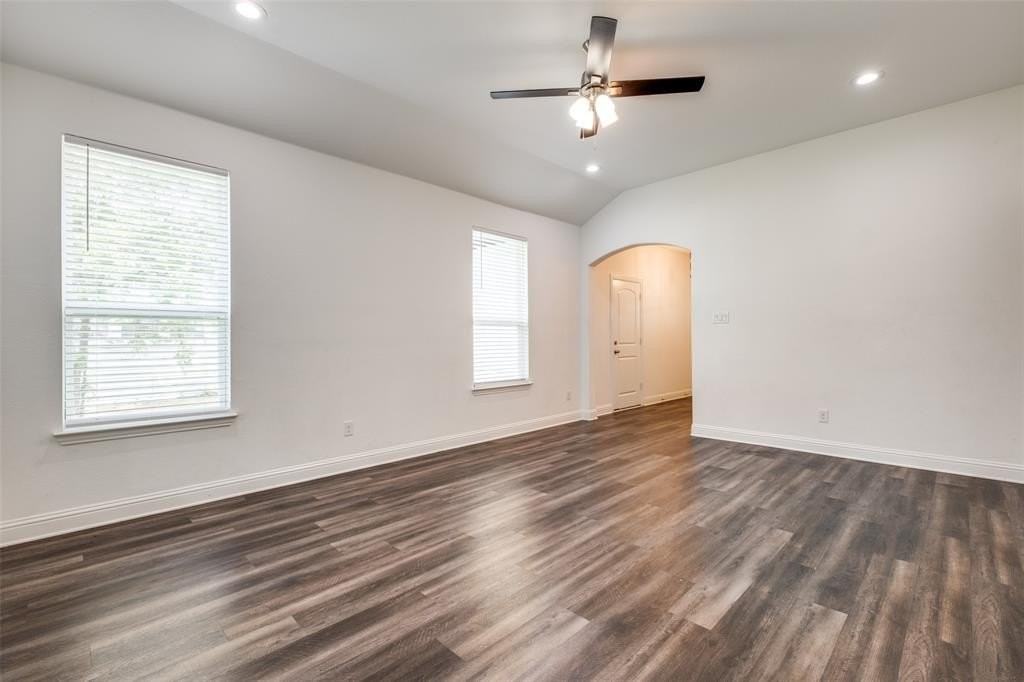 2918 Morgan Dr - Photo 7 of 12