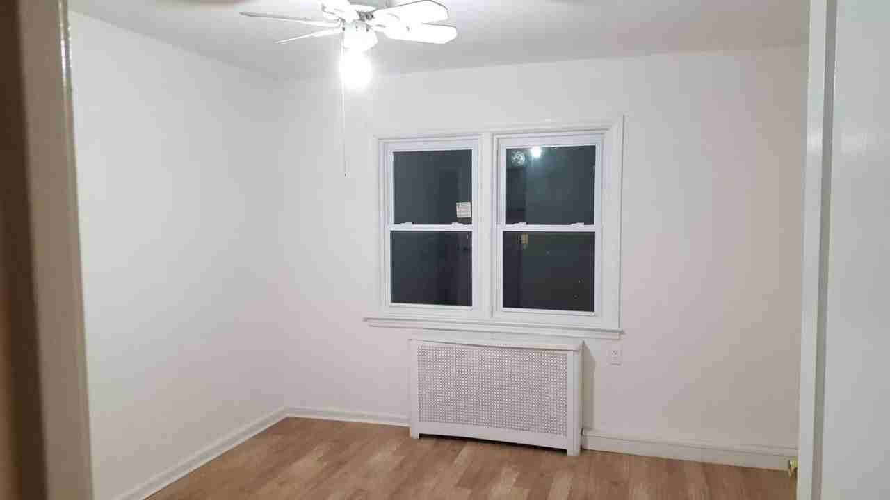 10852 63rd Dr #2 - Photo 6 of 12