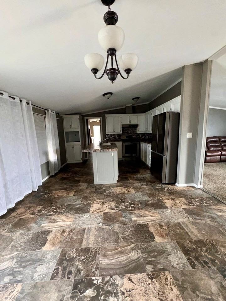 10136 W University Blvd - Photo 4 of 9