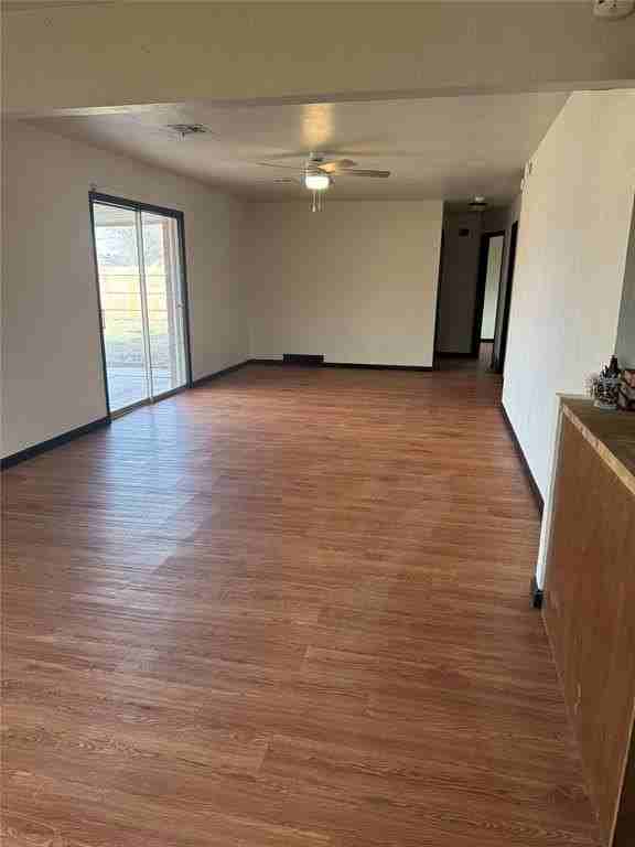 145 Ann Arbor - Photo 4 of 17