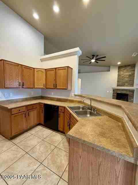 5674 N Blanton Dr - Photo 5 of 42