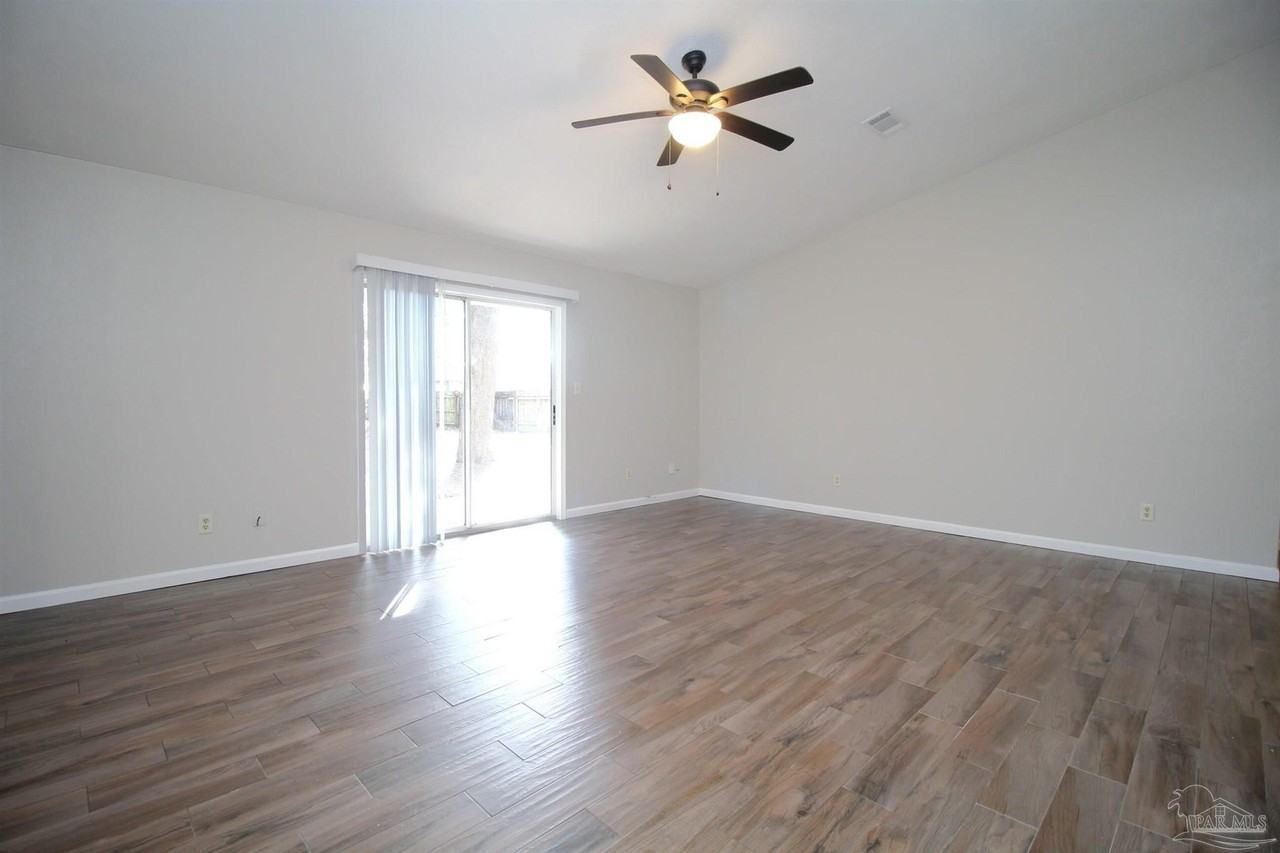 4929 Randee Cir - Photo 3 of 21