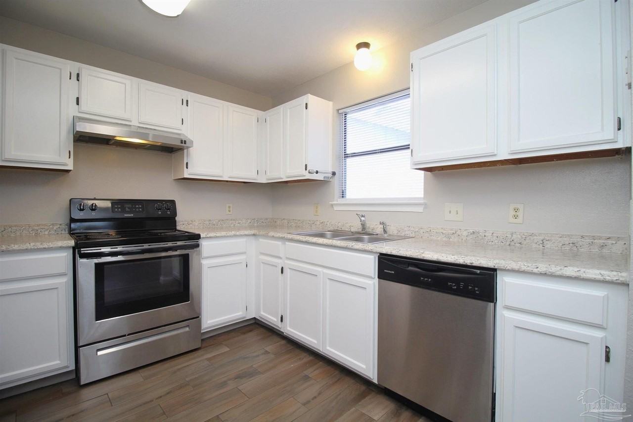 4929 Randee Cir - Photo 7 of 21