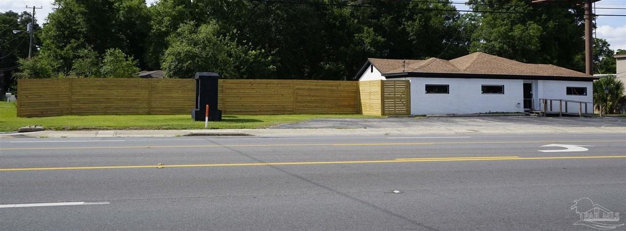 3480 Barrancas Ave - Photo 2 of 10