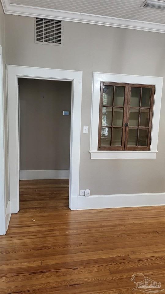 1800 E Lloyd St - Photo 5 of 45