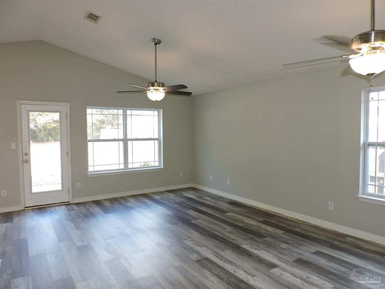 3971 Sunny Manor Cir - Photo 4 of 26