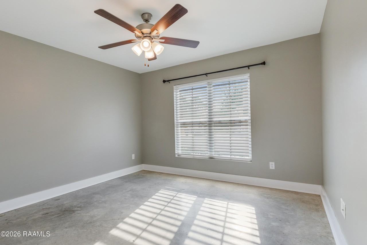 111 Oak Plains Aly - Photo 2 of 15