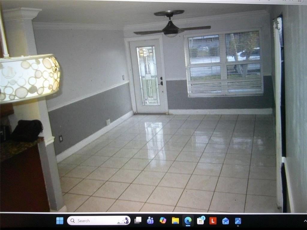 625 Nw 21st St - Photo 2 of 5