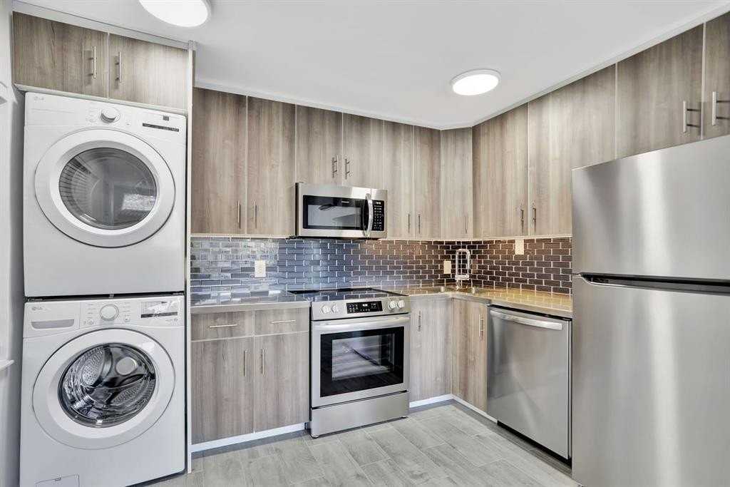 1000 Sw 30th St #1 - Photo 4 of 21